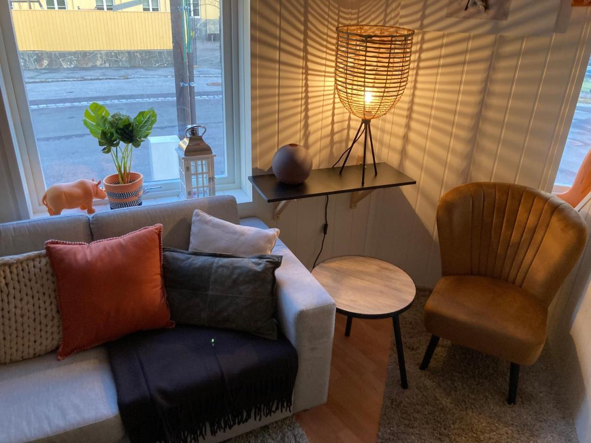 Downtown Historical House With Renovated Apartments オーレスン エクステリア 写真